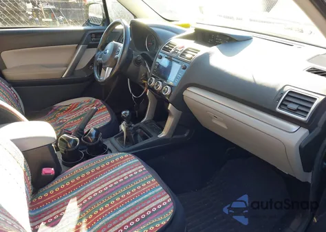 2017 Subaru Forester 2.5I Premium из США, поврежденный, VIN JF2SJAEC1HG804326